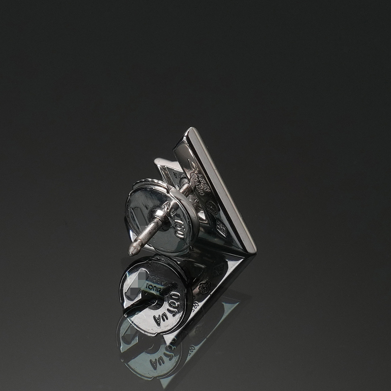 LOUIS VUITTON(USED)루이비통 다이아 볼트 스터드 귀걸이 1PCS